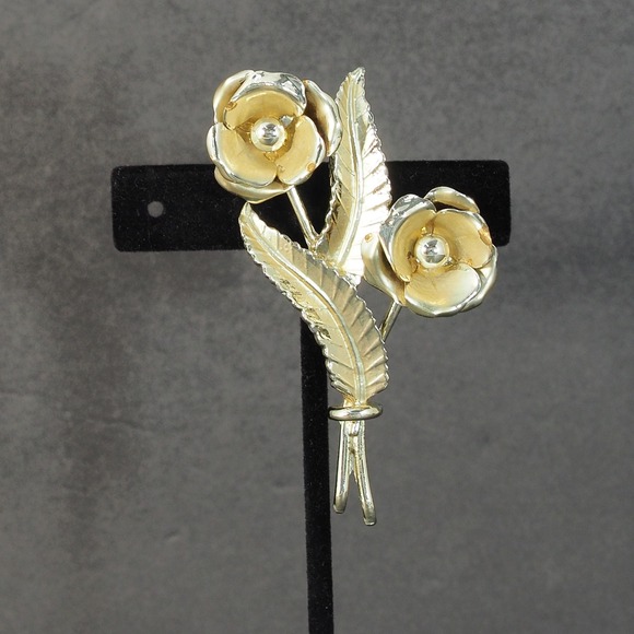 Cora Jewelry - Cora Brooch Pin Silver Tone Flowers and Leaves Vintage Women's Jewelry